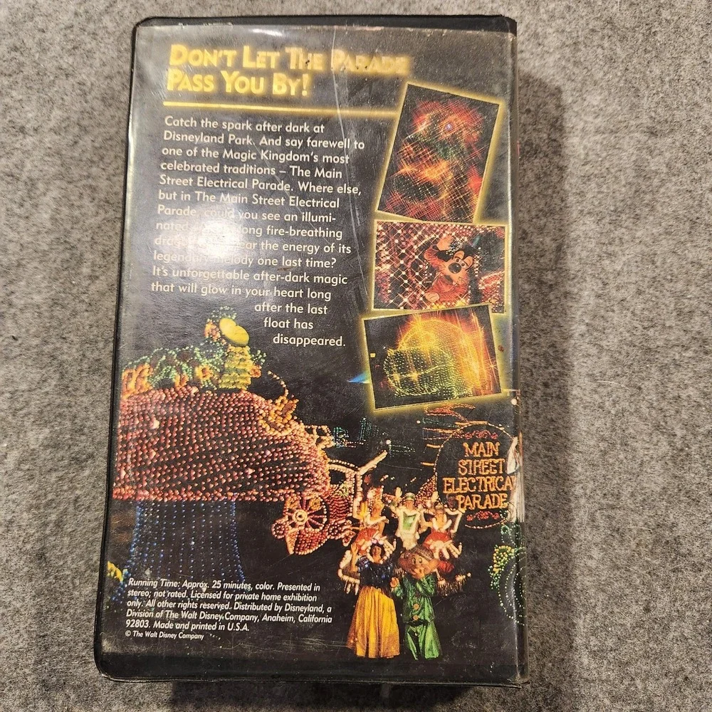 Vintage Disneyland Main Street Electrical Parade Farewell Season 1996 VHS Video‎